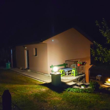 Gasthaus Privatni Smjestaj "Mratinje" Plužine Exterior foto