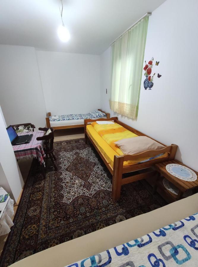Gasthaus Privatni Smjestaj "Mratinje" Plužine Exterior foto
