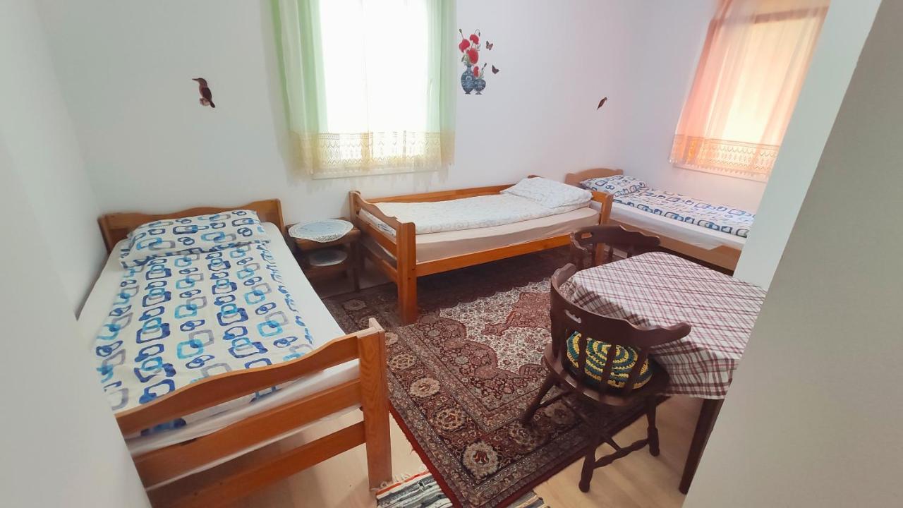 Gasthaus Privatni Smjestaj "Mratinje" Plužine Exterior foto