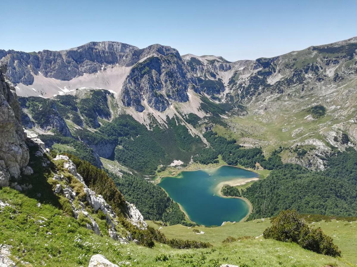 Gasthaus Privatni Smjestaj "Mratinje" Plužine Exterior foto